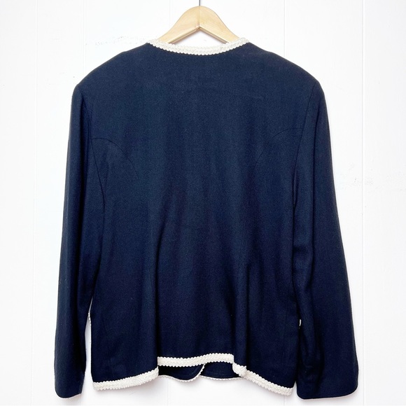 Vintage 80s Black & Cream Braid Pearl Button Cropped Jacket Women’s Size Large - Picture 5 of 12
